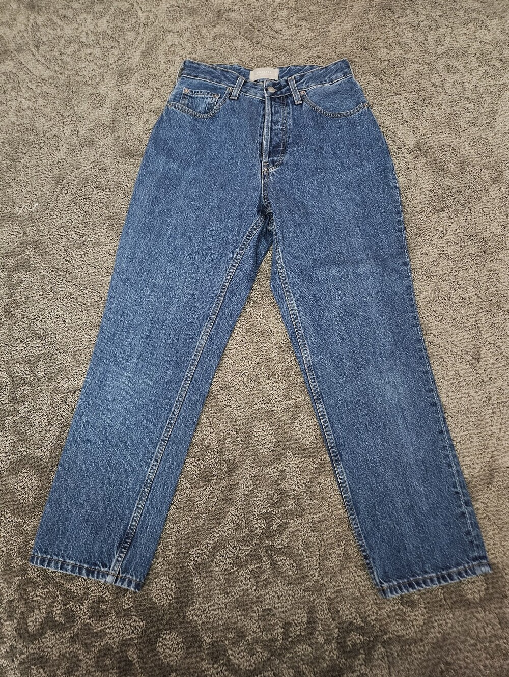 Everlane Straight Leg Jeans in Medium Blue - Picture 4 of 7